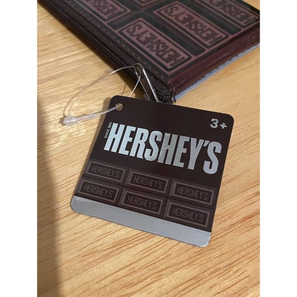 Reese's Peanut Butter Cup & Hershey's Milk Chocolate Zipper Pencil Pouch Case - Picture 3 of 6
